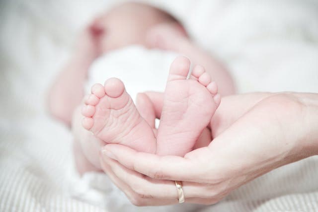 /images/massage-baby.jpg