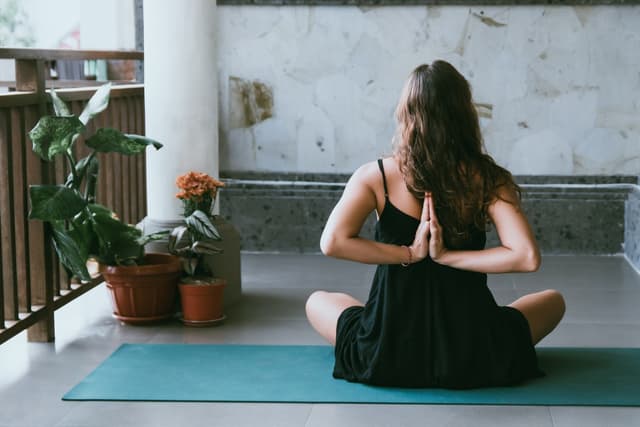 /images/yoga.jpg